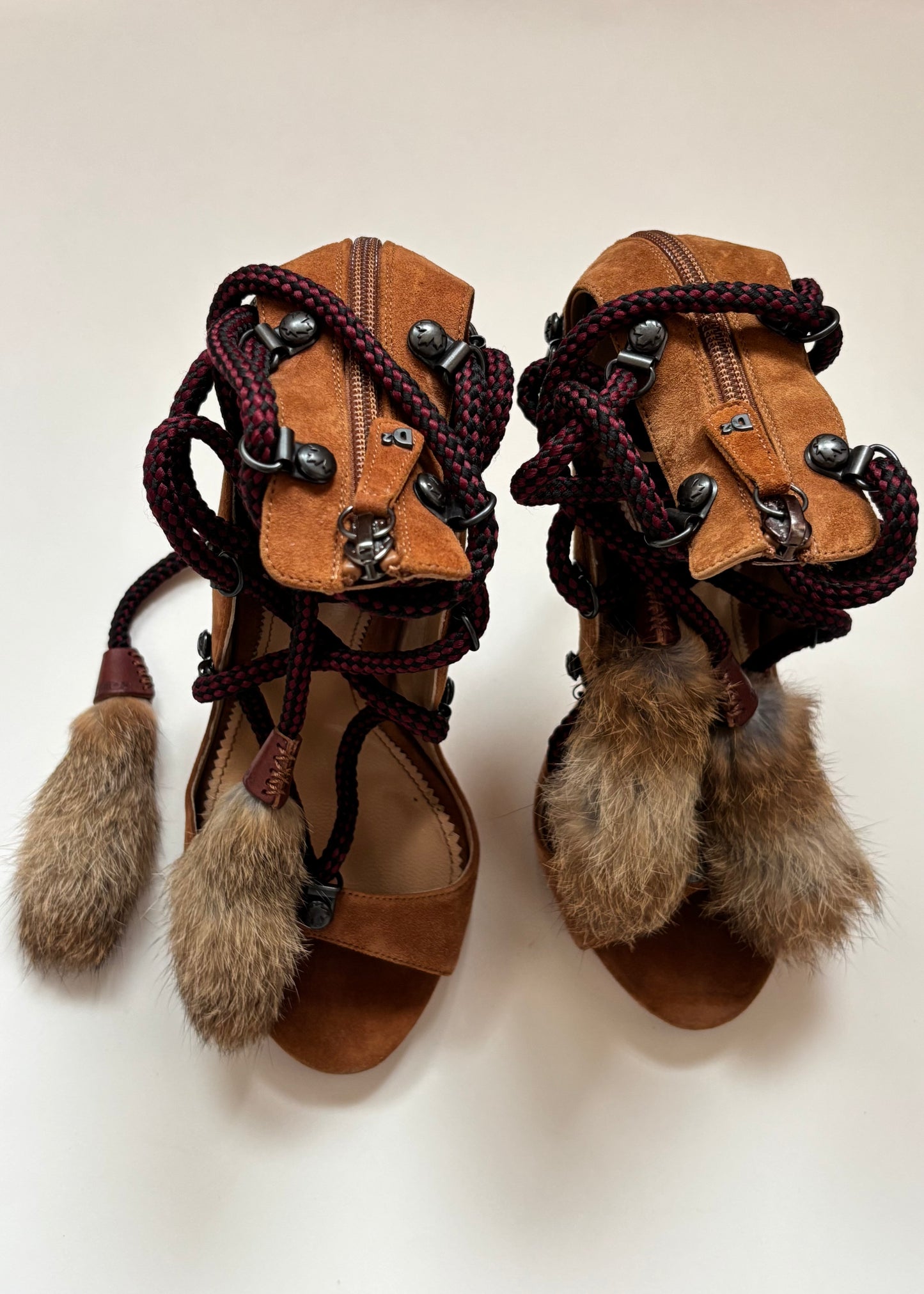 Dsquared2 Fall/Winter 2017 Riri Suede W/ Fur Tassel Sandals