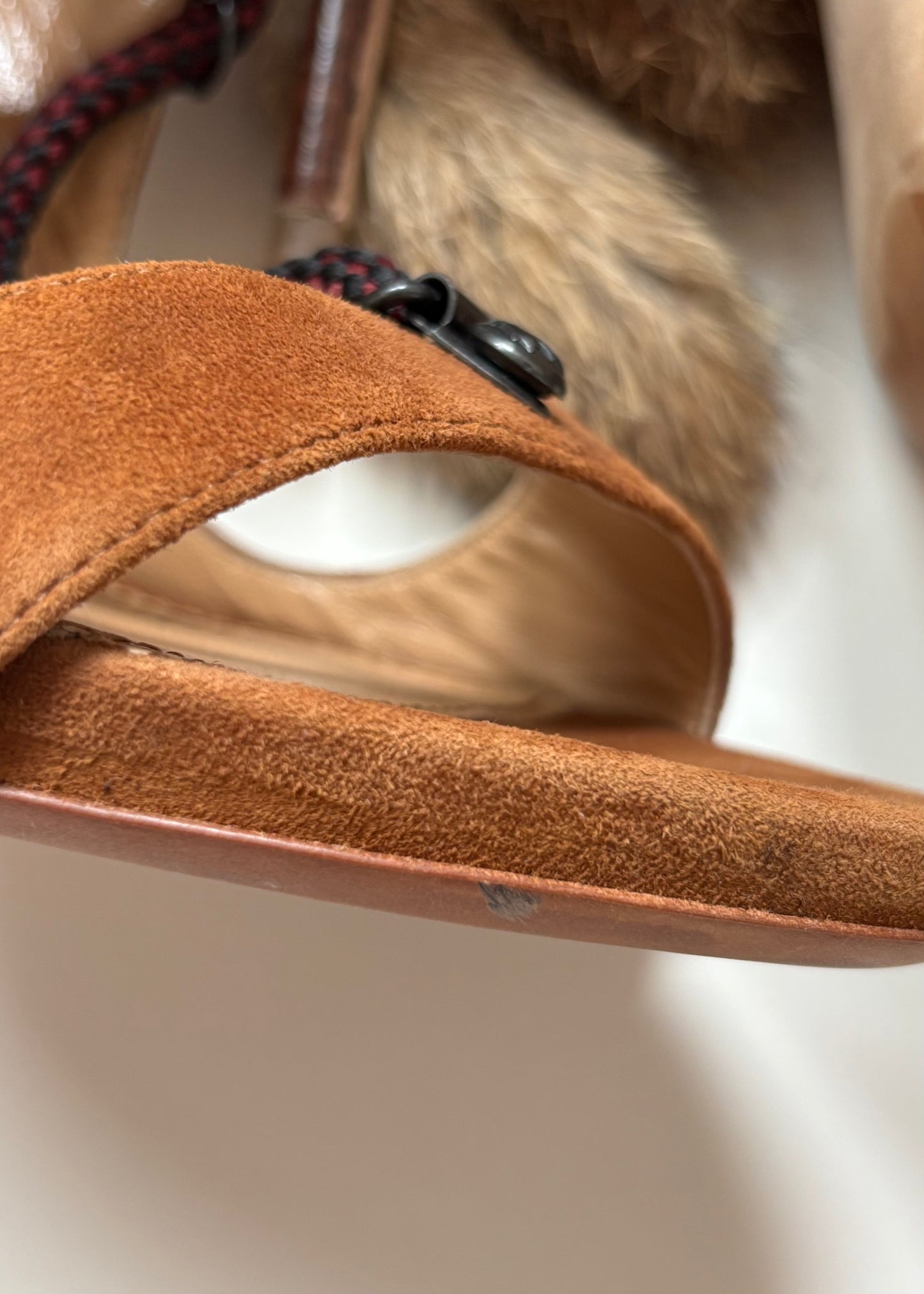 Dsquared2 Fall/Winter 2017 Riri Suede W/ Fur Tassel Sandals